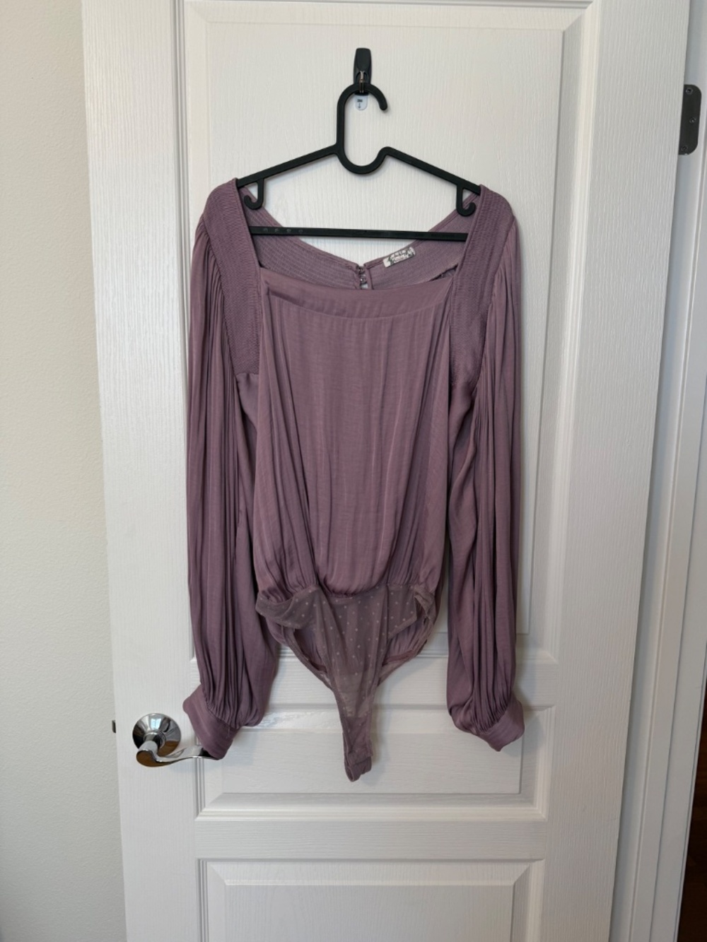 Intimately Free People Off-Shoulder Blouson Bodysuit Mauve Long Sleeve Smocked M - Picture 2 of 9
